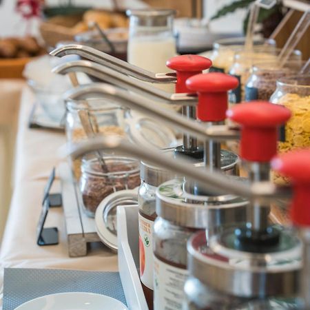Hotel Europa Μιλάνο Μαριτίμα Εξωτερικό φωτογραφία