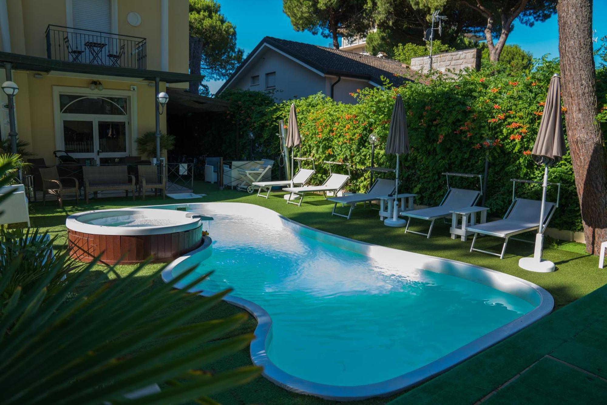 Hotel Europa Μιλάνο Μαριτίμα Εξωτερικό φωτογραφία