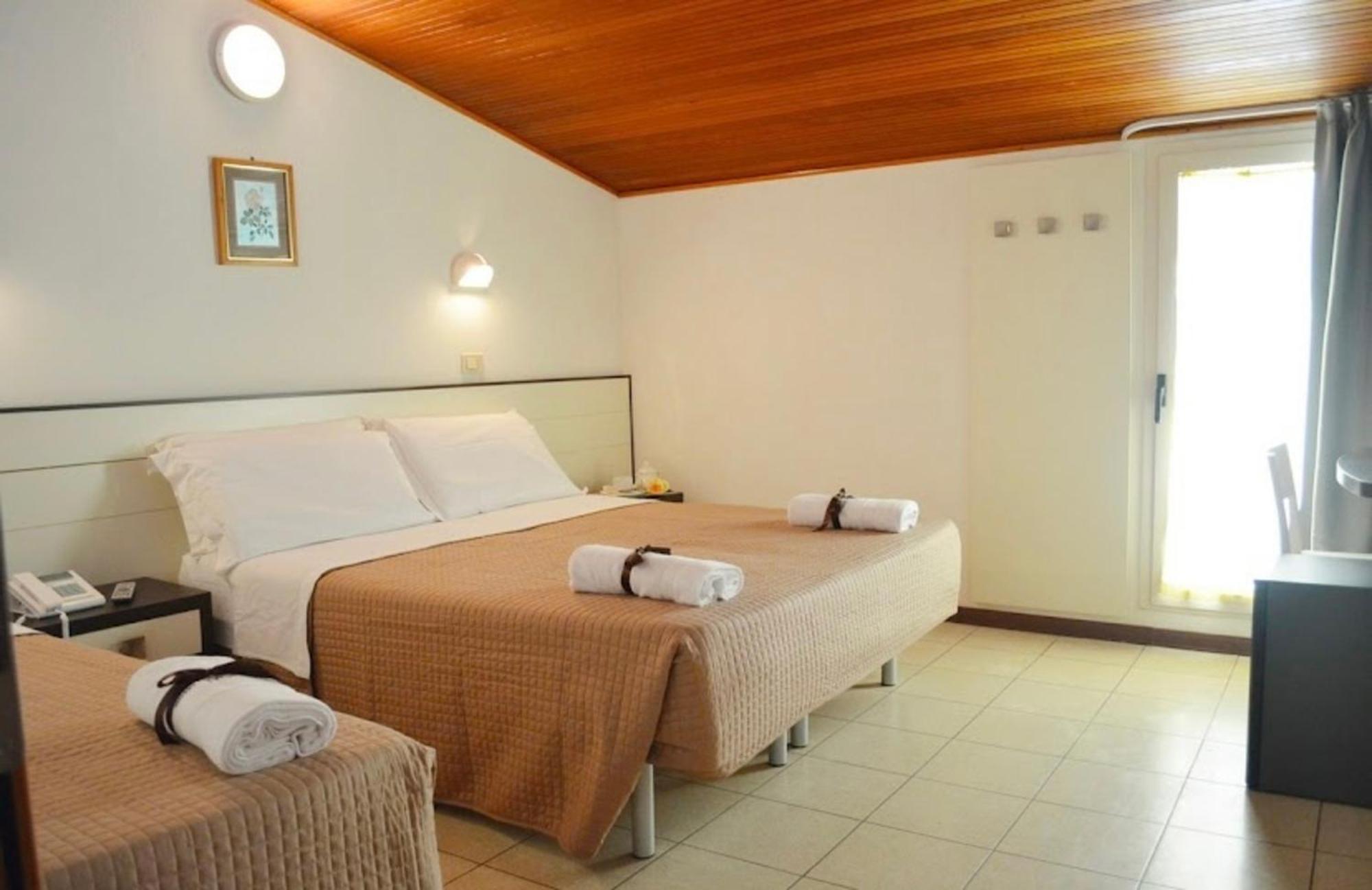 Hotel Europa Μιλάνο Μαριτίμα Δωμάτιο φωτογραφία